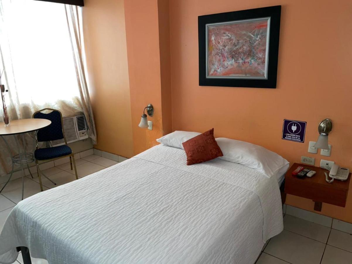 Tropical Inn Hotel Guayaquil Zewnętrze zdjęcie